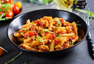 Pasta sa pršutom i povrćem